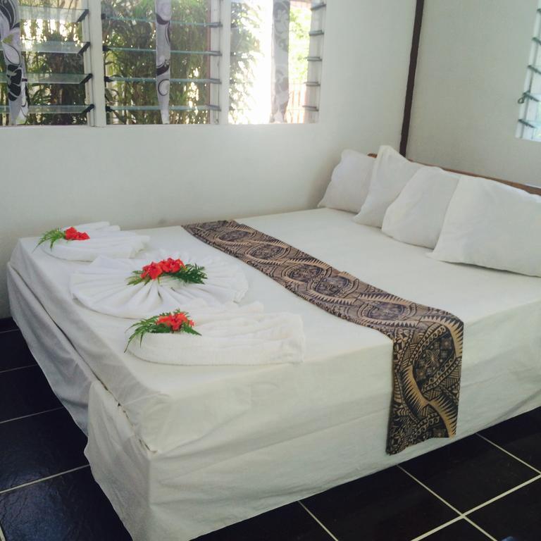Отель Vacations Beach Fale Manase Номер фото