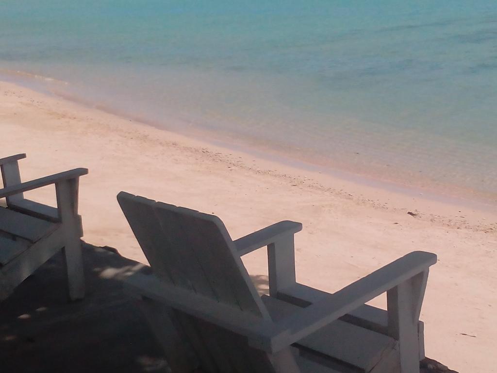 Отель Vacations Beach Fale Manase Экстерьер фото