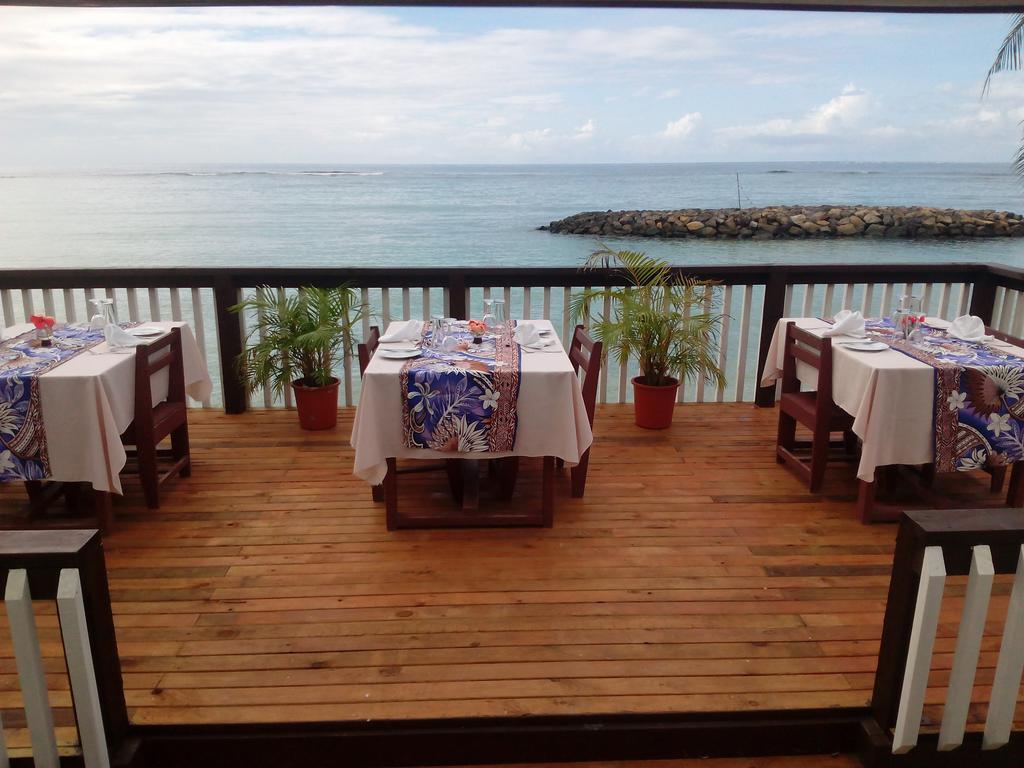 Отель Vacations Beach Fale Manase Экстерьер фото
