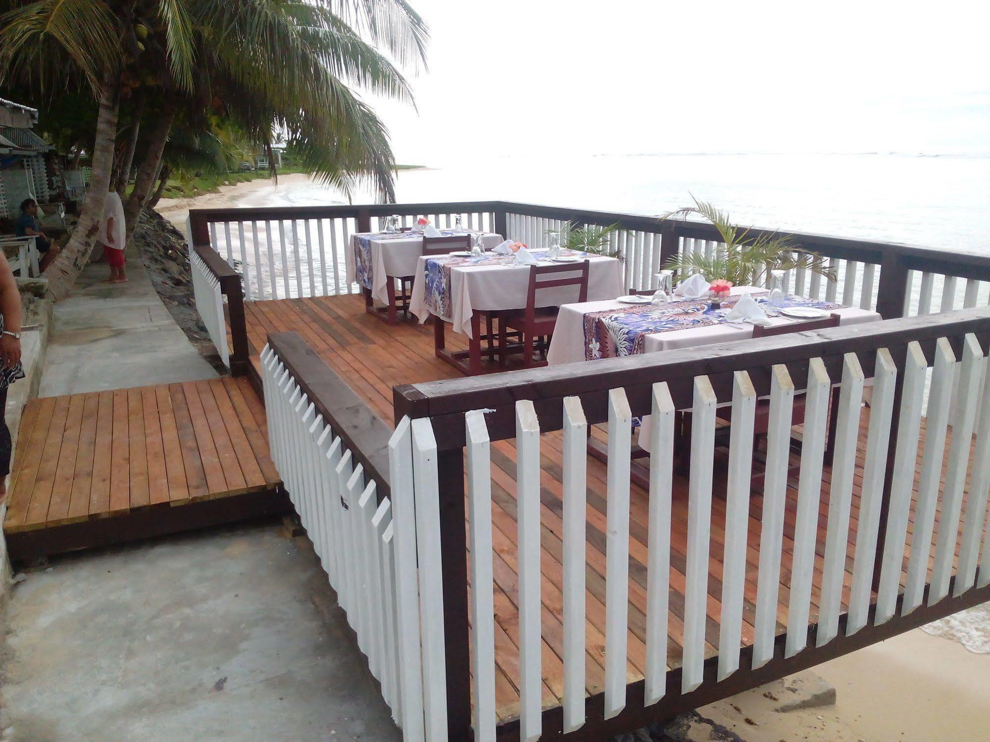 Отель Vacations Beach Fale Manase Экстерьер фото
